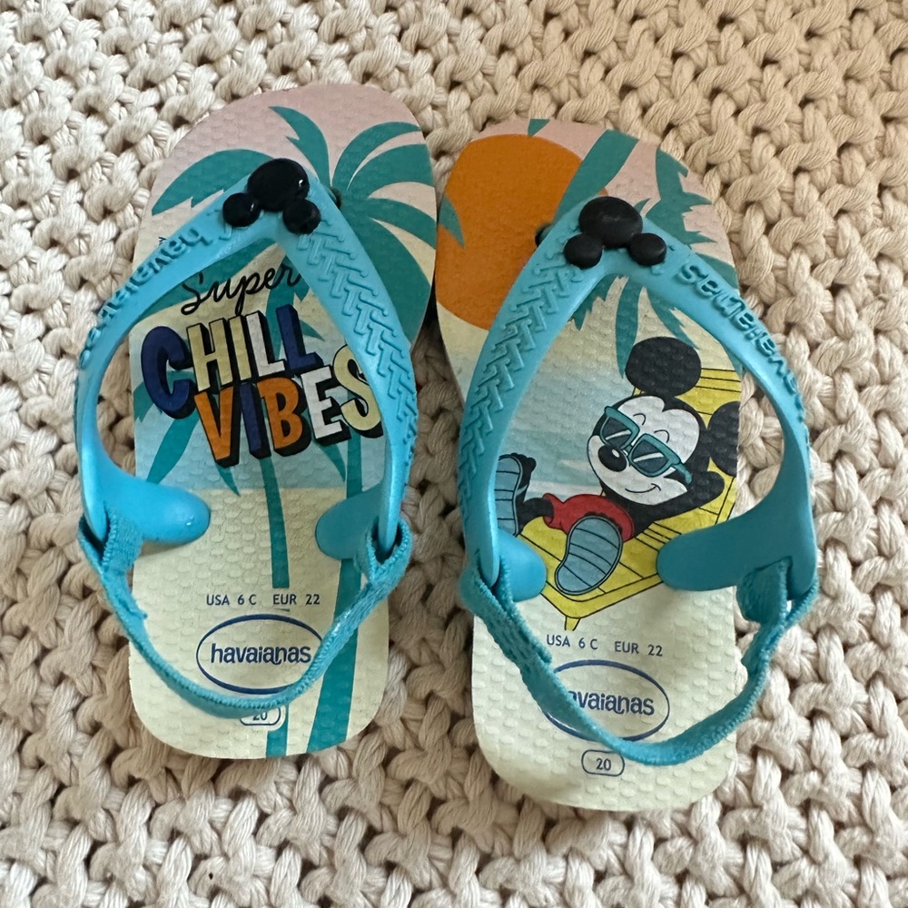 Havaianas Baby Disney Mickey Mouse Tropical Flip Flops